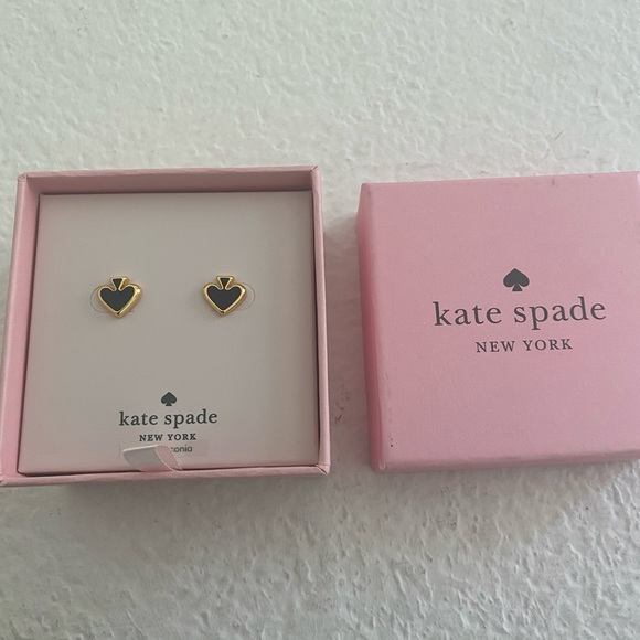 ♠️ kate spade ♠️ Everyday Signature Spade stud earrings NWT - Picture 6 of 8